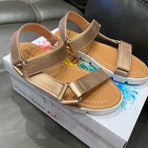 Pierre Dumas kids Side-2 sandals, size 13, rose gold